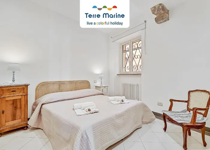 Equilibrium, Terre Marine, Marola