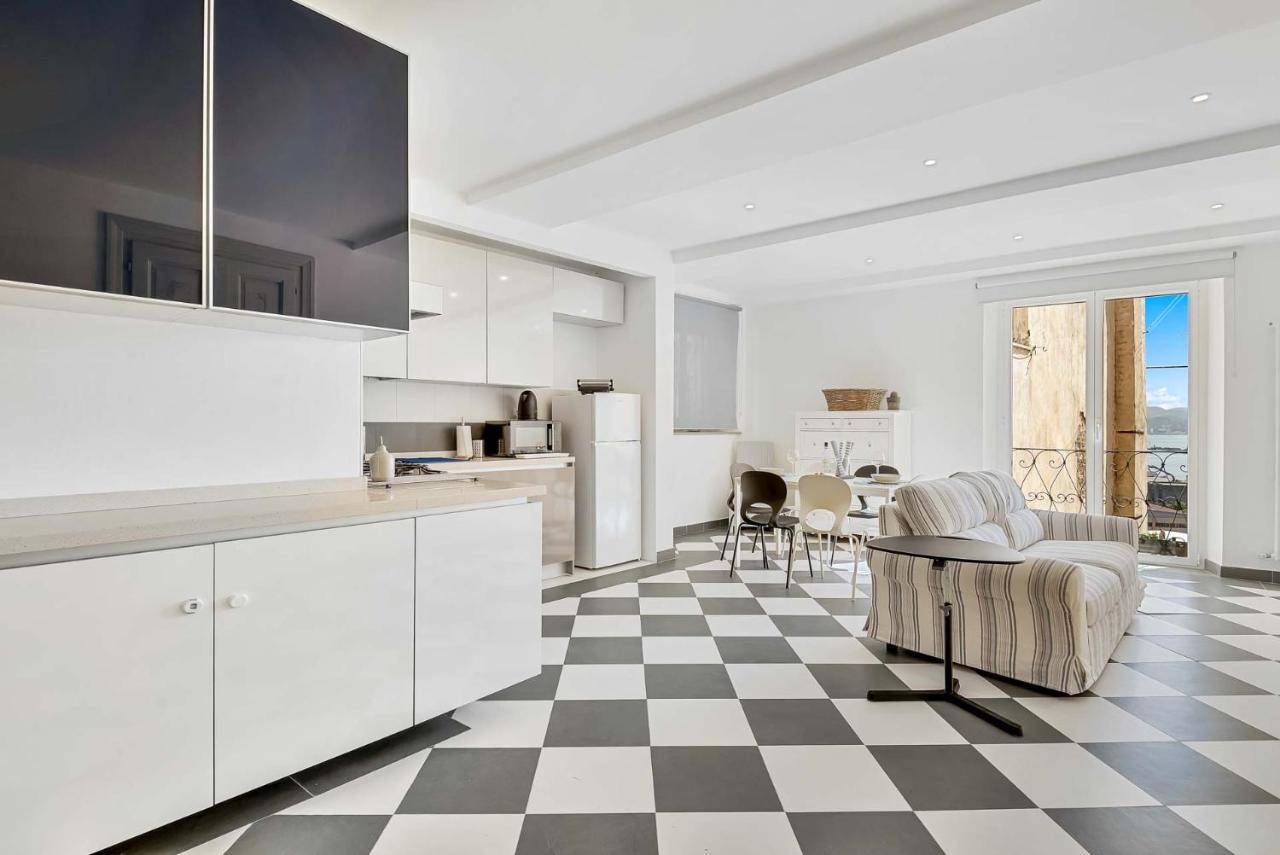 Apartment Equilibrium, Terre Marine, Marola